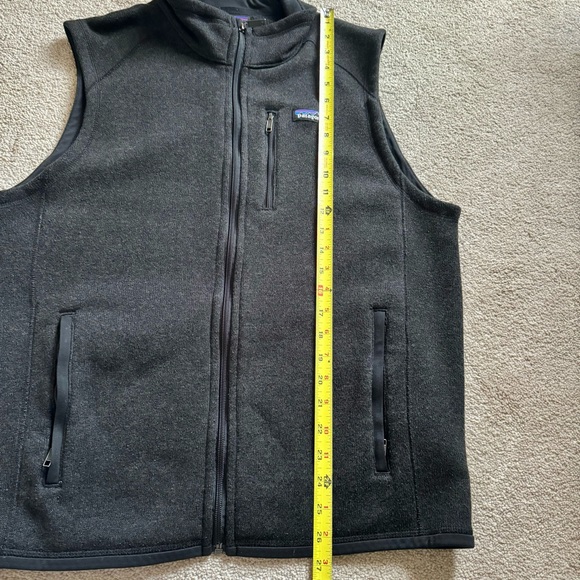 Patagonia Men’s Zip Up Vest - Picture 10 of 10